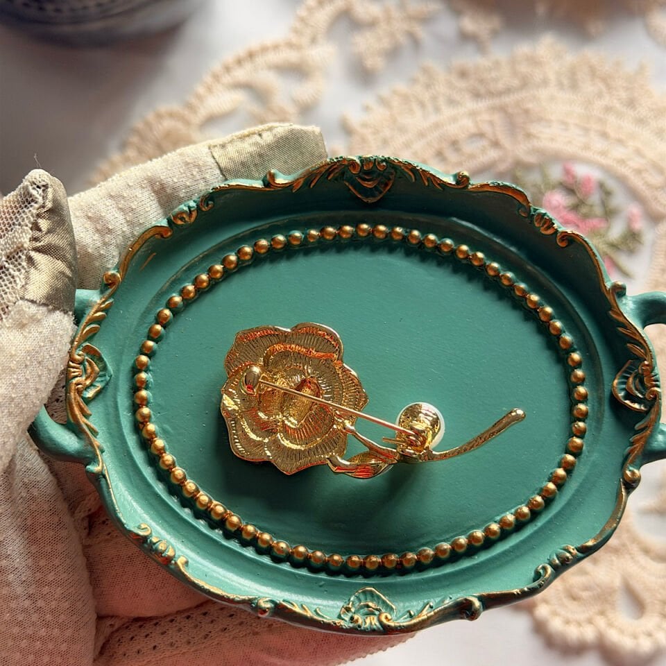 Vintage Siyah Gül Broş