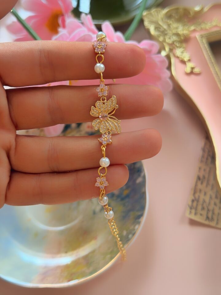 Vintage Kelebek Figürlü İncili Bileklik