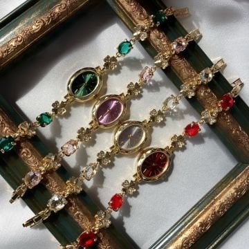 Vintage Oval Renkli Çiçek Tasarım Saat
