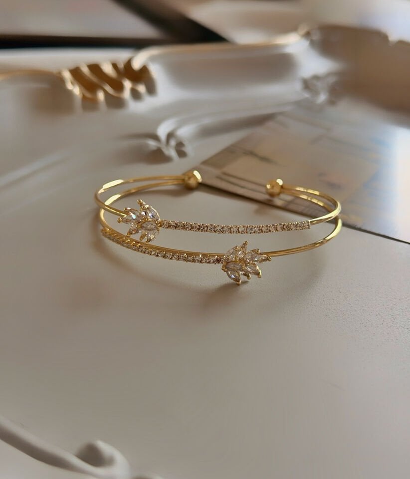 Lotus Çiçeği Zirkon Taşlı Kadın Halka Bileklik