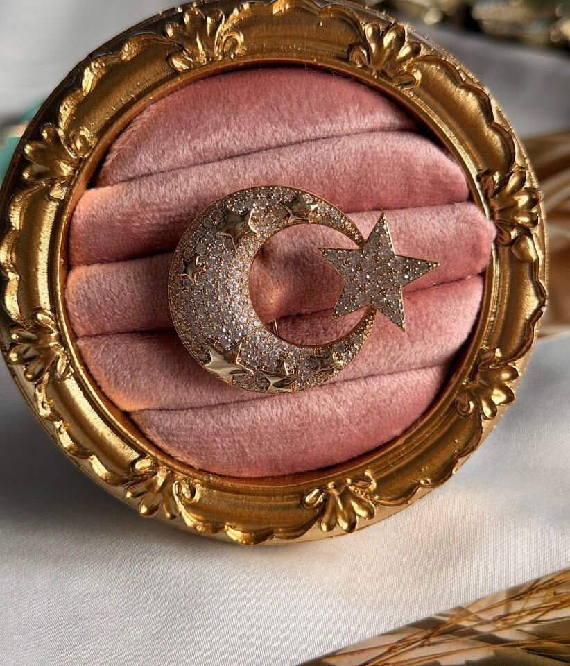 Vintage Ay Yıldız Motifli Zirkon Taşlı Kadın Broş