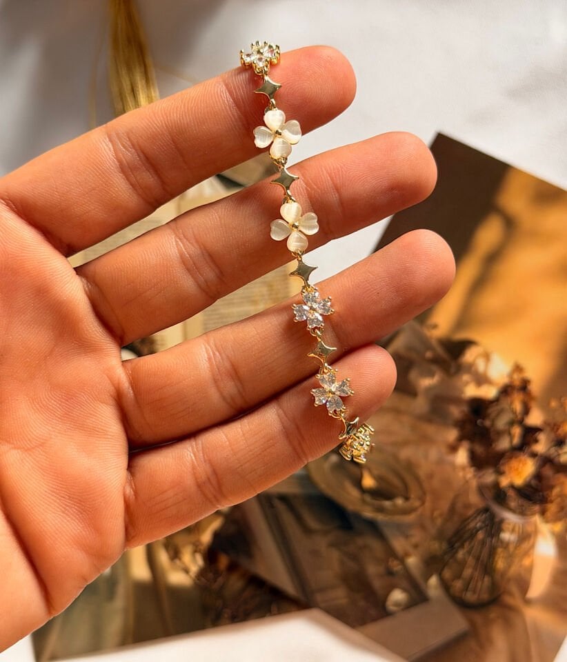 Vintage Yıldız ve Çiçek Motifli Zirkon Taşlı Kadın Bileklik