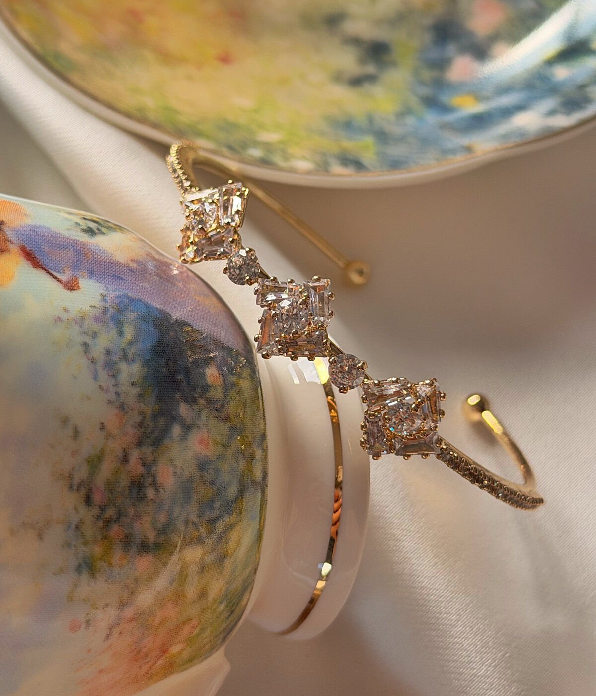 Zarif Baget Kesim Taşlı Halka Bileklik