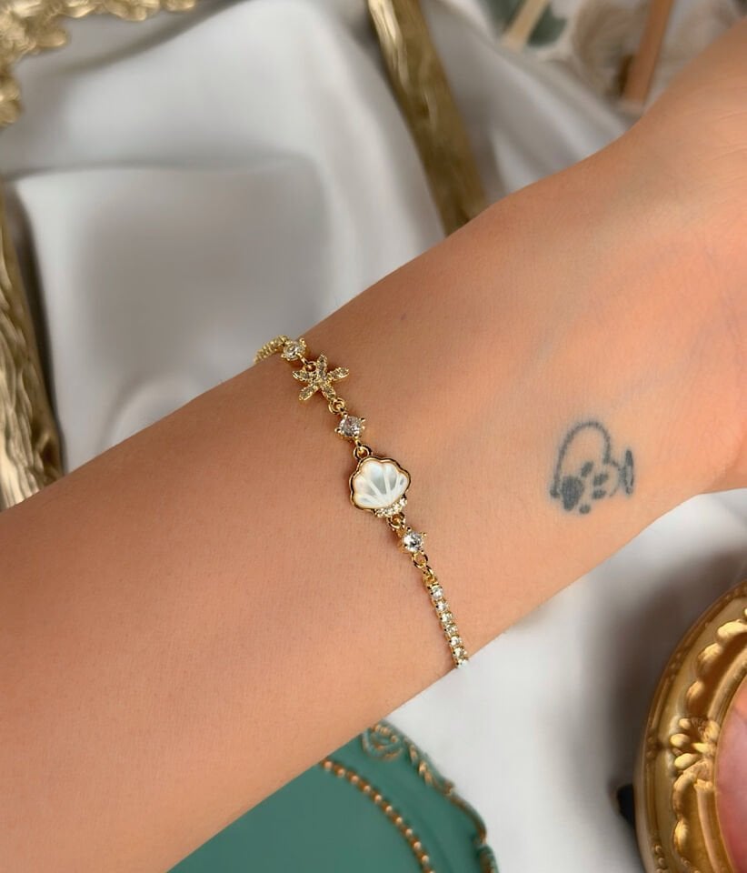 Yıldızlı Deniz Kabuğu Figürlü Tasarım Bileklik