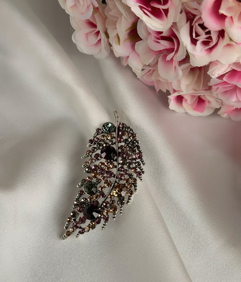 Renkli Kristal Taşlı Yaprak Broş