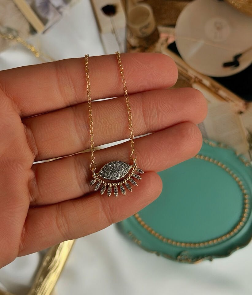 Zirkon Taşlı Tasarım Göz Kolye