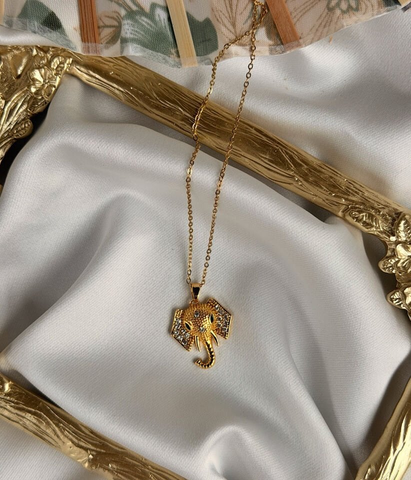 Fil Figürlü Gold Tasarım Kolye