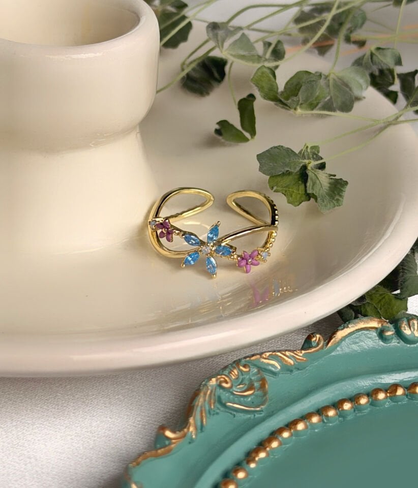 Pembe ve Mavi Çiçek Tasarım Yüzük