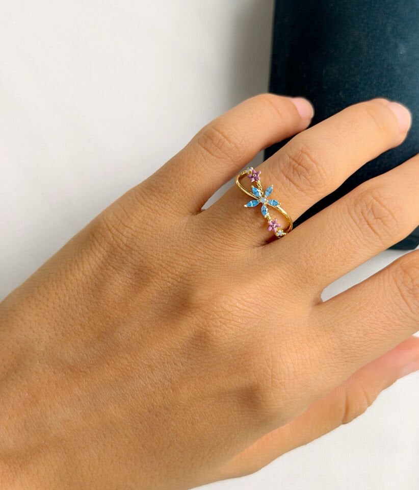 Pembe ve Mavi Çiçek Tasarım Yüzük