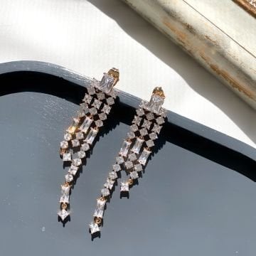Taşlı Püskül Küpe