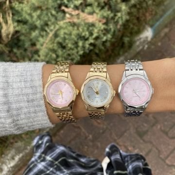 Tasarım Çerçeve Çelik Saatler