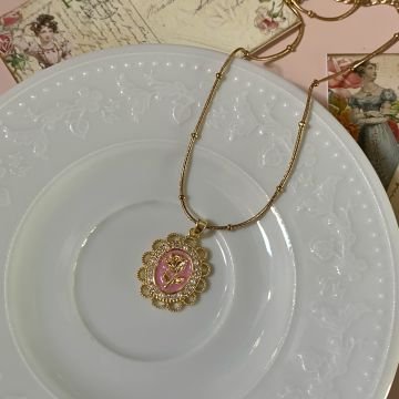 Pembe Gül Figürlü Vintage Çelik Kolye